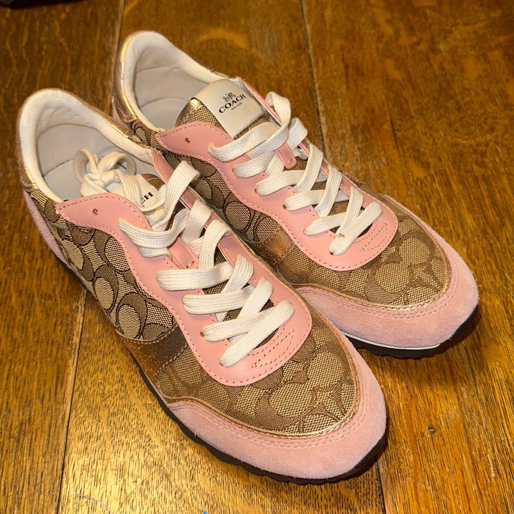 NWOT  Coach Signature Jacquard Pink Sneakers Women’s Size 9.5B